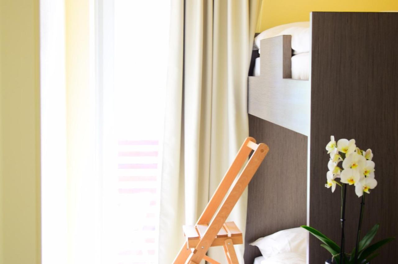 פולגריה Hotel Kube מראה חיצוני תמונה