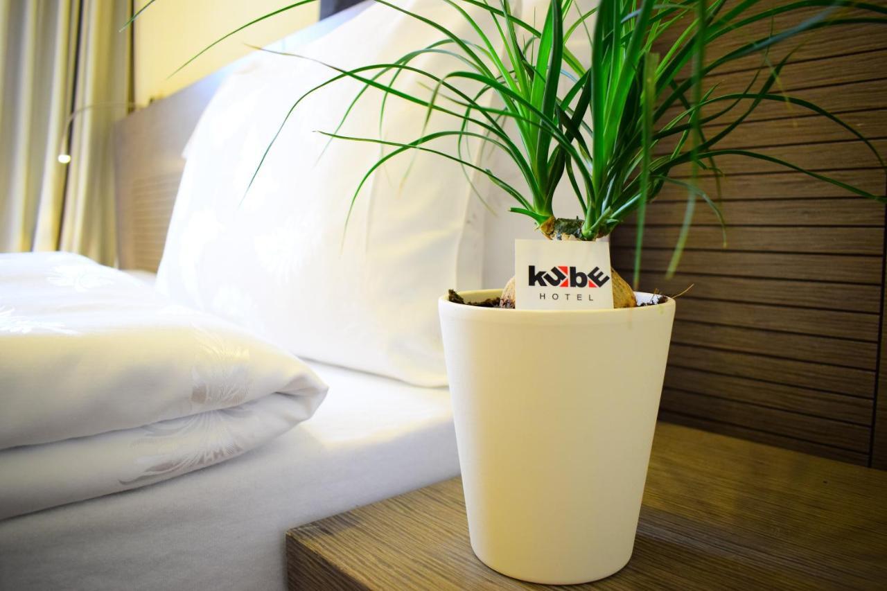 פולגריה Hotel Kube מראה חיצוני תמונה